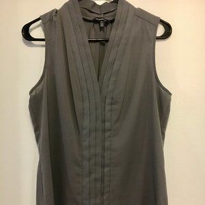 Le Chateau Long Sleeveless Blouse